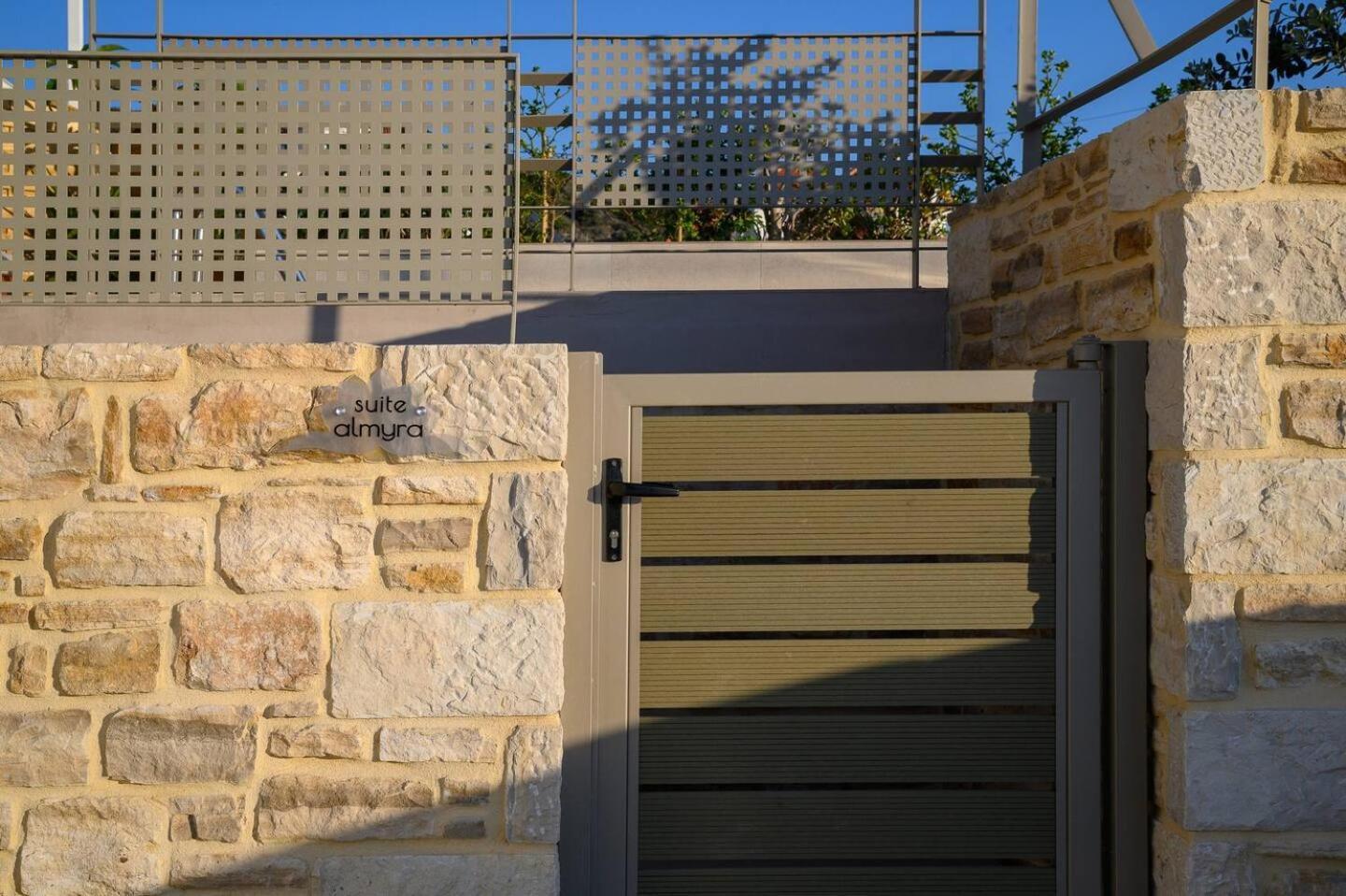 Ammokrinos Luxury Homes,150M From The Beach 卡拉马基 外观 照片